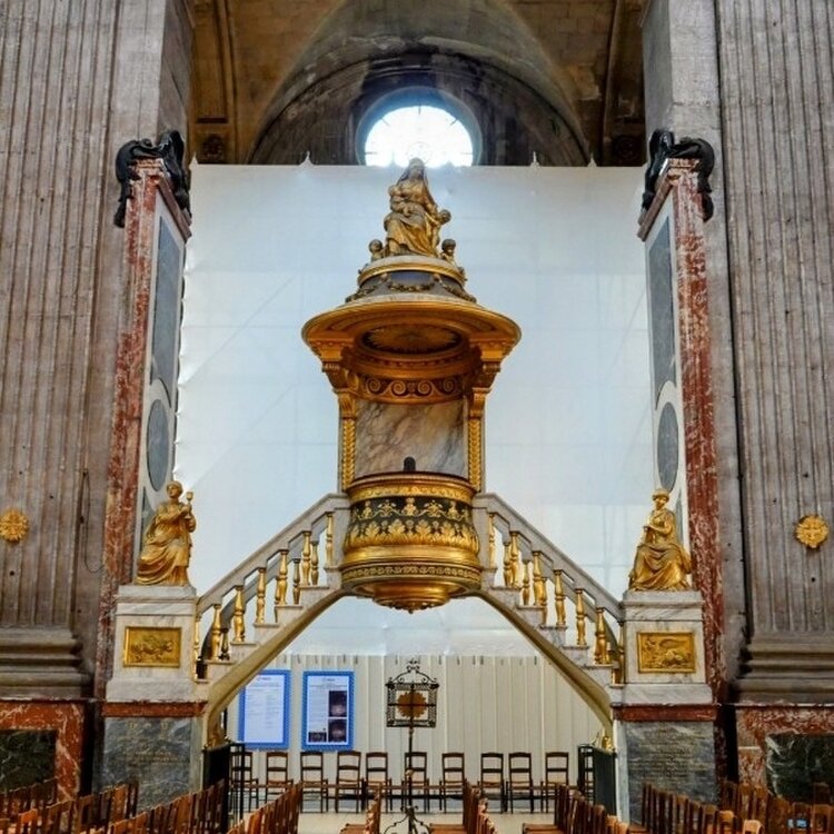 サンシュルピス教会の歴史と見所。ダヴィンチコードにも登場