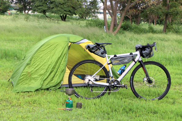 自転車でツーリングキャンプ！テント選びのポイントとおすすめ10選Greenfield グリーンフィールド