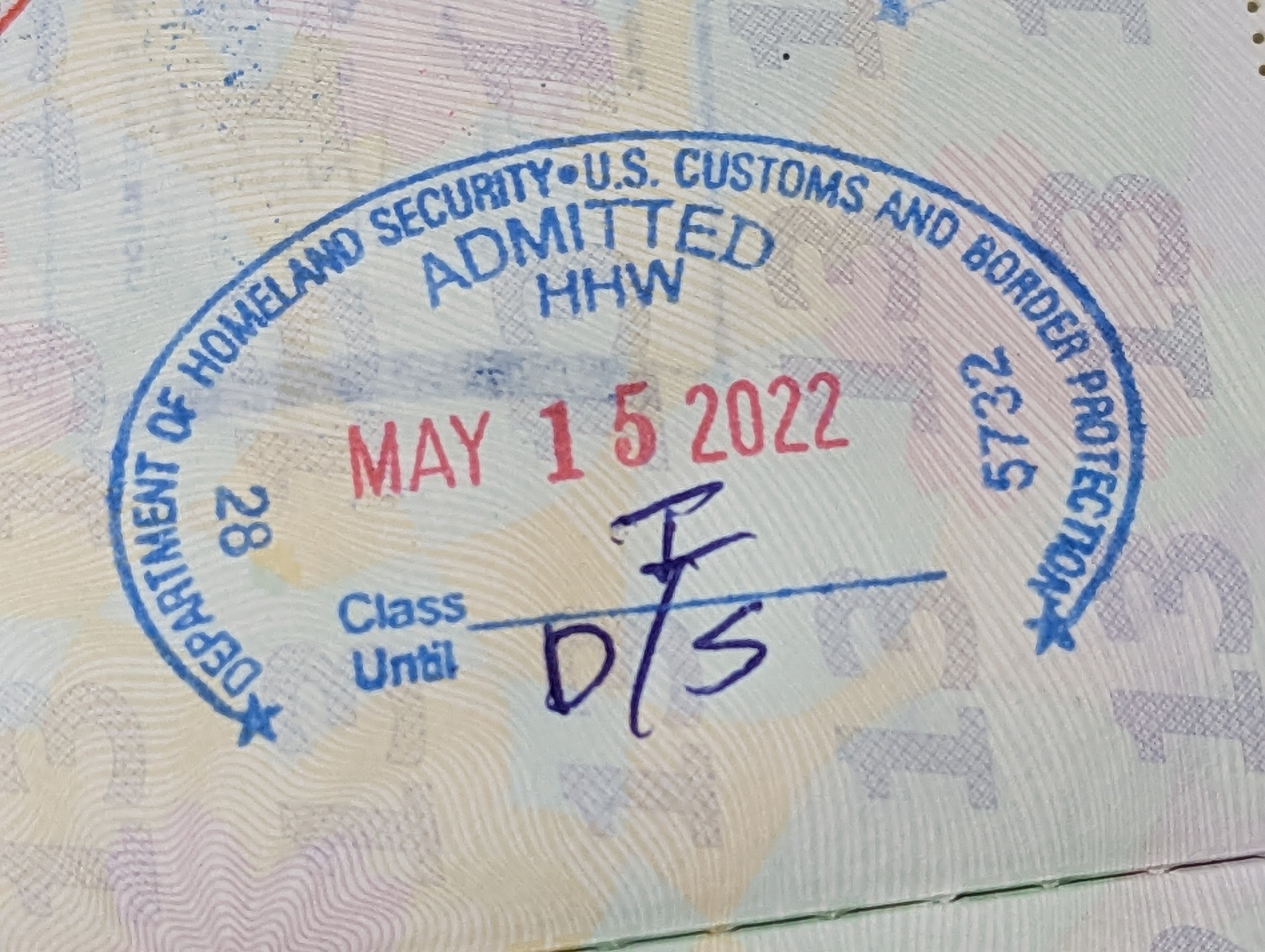 いっぱいになったらどうする？パスポートのスタンプの意味とはエアトリ