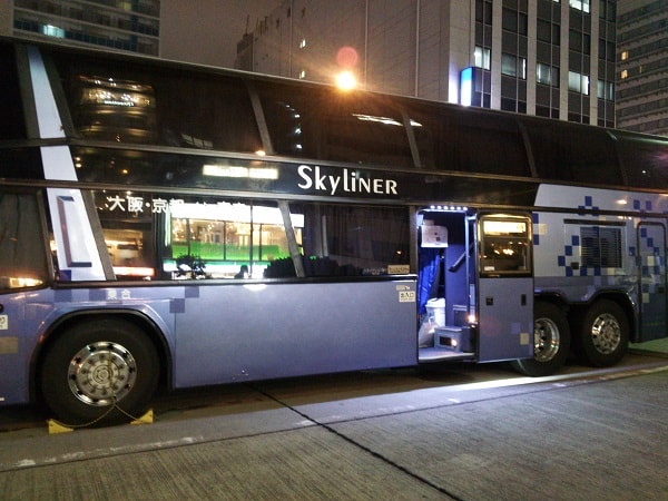 高速バスの座席はどこが楽？前・中間・後列、窓側・通路側 乗り心地や雰囲気が多少違います。アップオン