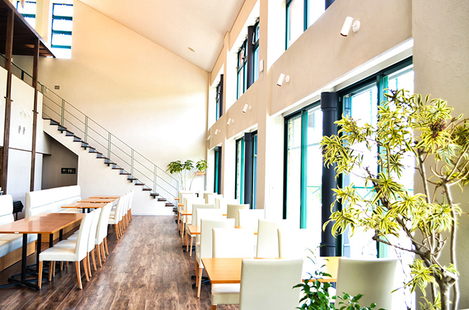 LIXILガーデンスペース体験談自宅の庭をカフェ風にするための、DIYのポイントやアイテムの選び方