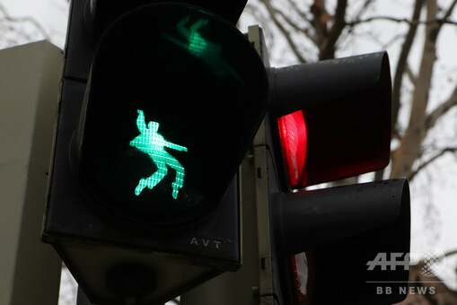 こんなのあるの？世界の創造力豊かな11の信号機 : らばQ