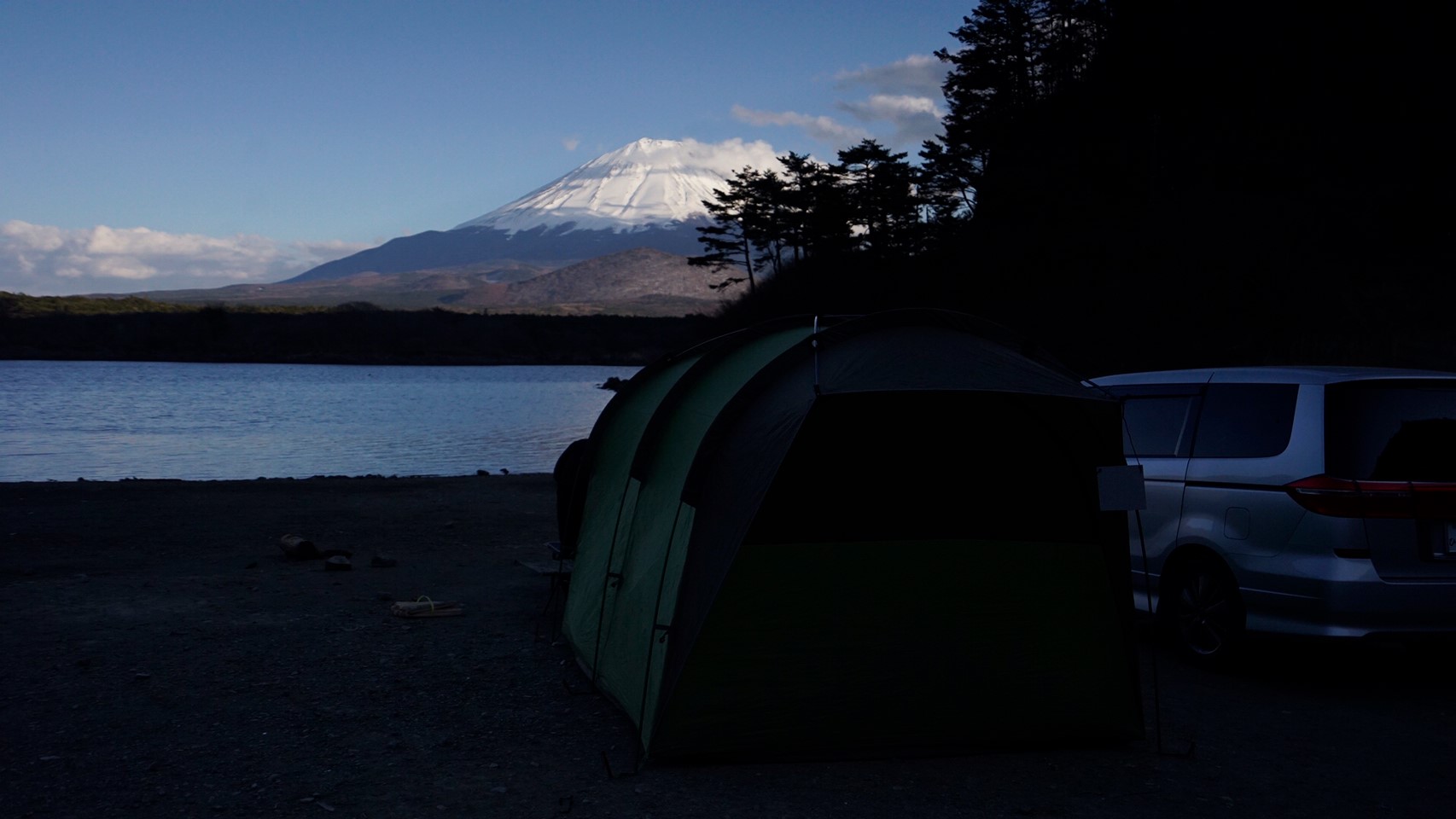 精進湖キャンピングコテージ 予約不要の穴場スポット！BAMBI CAMP