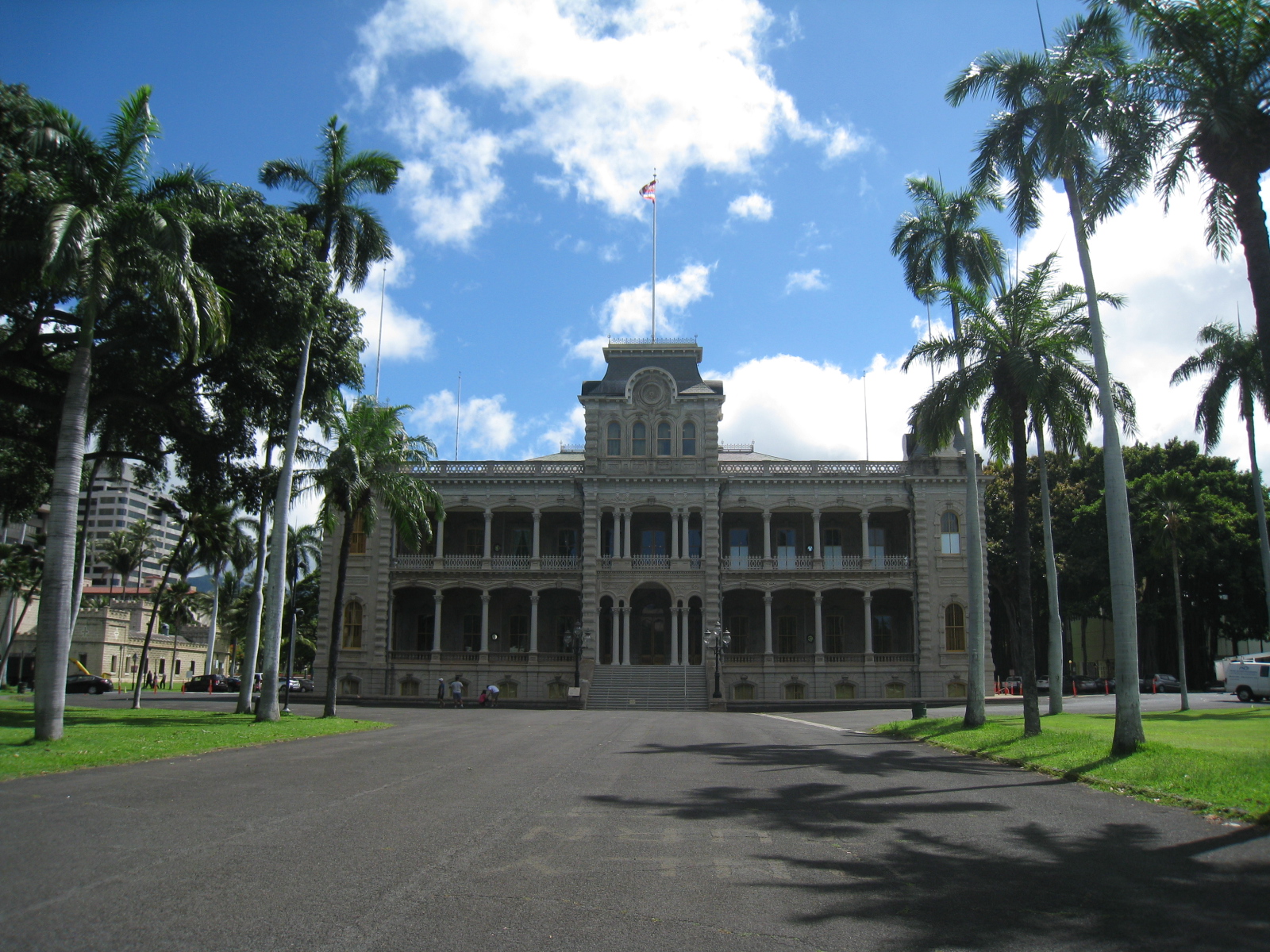 ハワイ イオラニ宮殿、ビショップ博物館、別荘巡りで辿るハワイ王妃たちの歴史たびこふれ