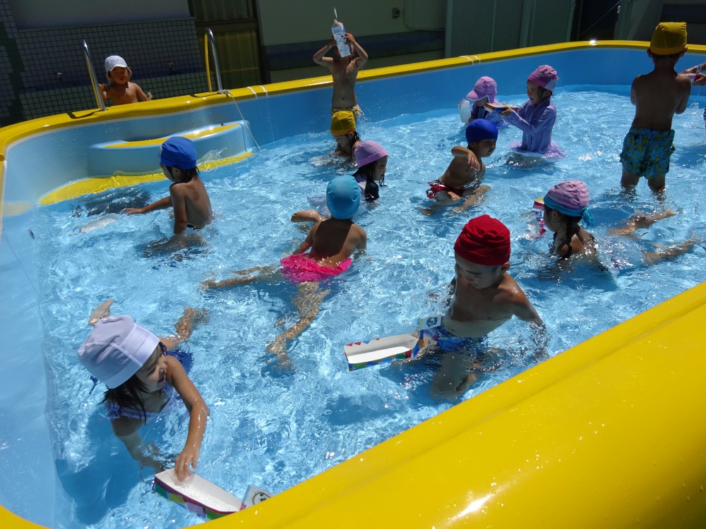 牛乳パックのボートレースを写真でレビュー函館イベント情報局