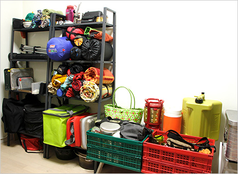 スチールラックはアウトドア・キャンプ用品の収納にもおすすめ