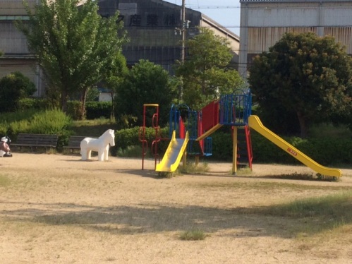 明石 「明石海浜公園」遊具あり！プールあり！広大なグラウンドあり！春は桜やツツジが満開に♪兵庫県はりまエリア 姫路・加古川など の地域情報サイトTANOSUタノス