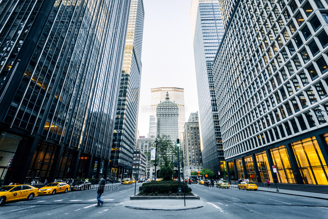 ニューヨークの街並み。ブロードウェイ。1840年に描かれたもの