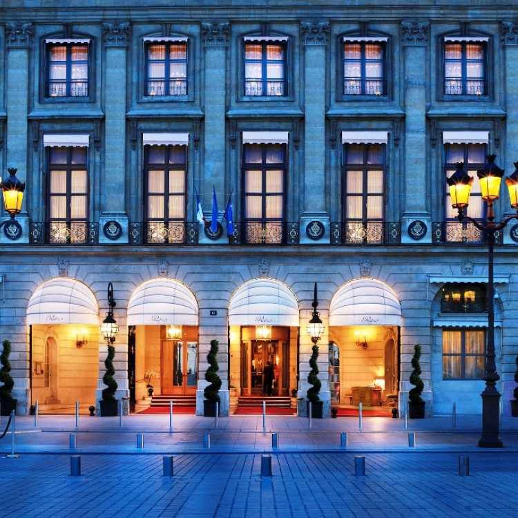 □ オテル リッツ パリ「レスパドン」へ関谷江里の京都暮らし 時々パリ