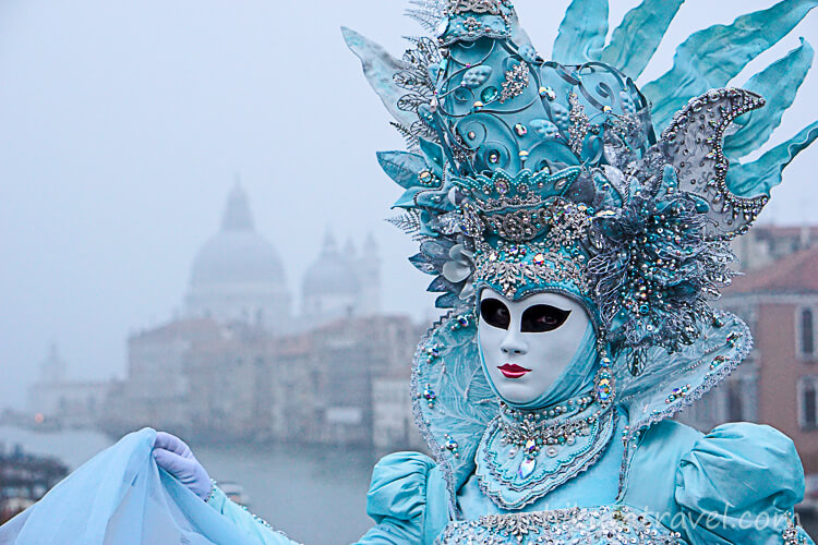 スペインのカーニバル！2022年の日程とおすすめの場所は？ - スペイン観光と巡礼、暮らしをもっと深くオトラスペイン