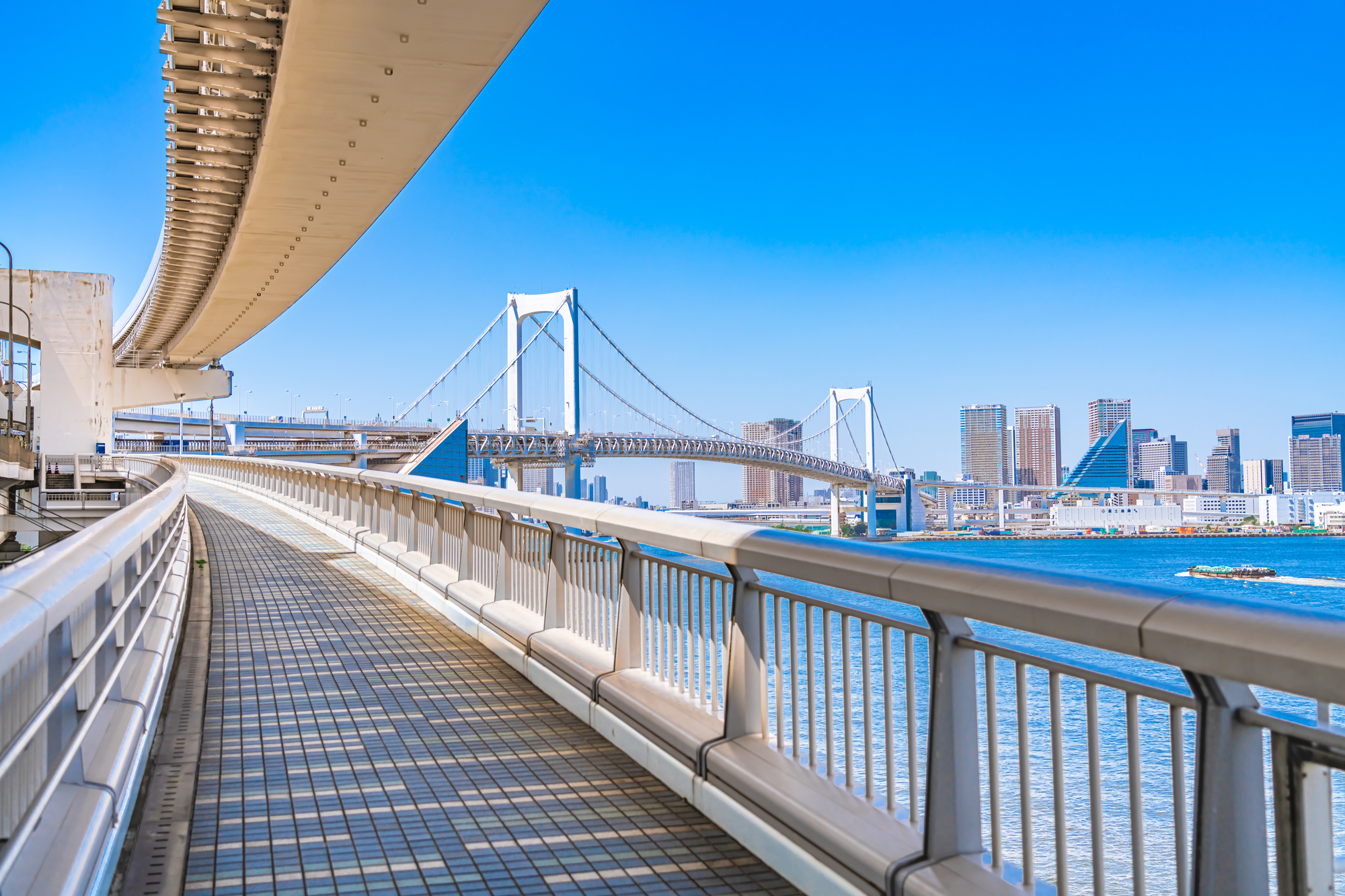 お台場から東京湾に架かるレインボーブリッジ 東京都港区 の写真素材FYI04987900ストックフォトの QleanMarket キュリンマーケット