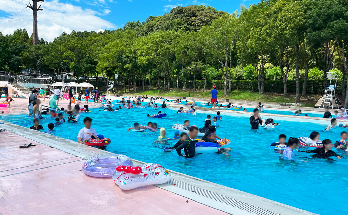 宗像ユリックス「ゆ～ゆ～プール」 3年ぶりの再開に向け掃除イベント - 宗像経済新聞