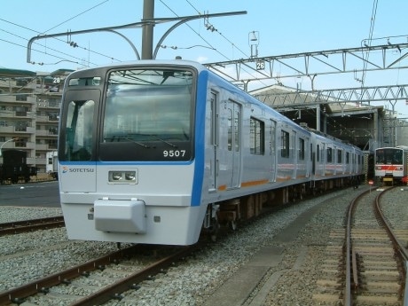 特集 オレンジバーミリオン物語 朱色1号をまとった車両たち鉄道ファン2019年6月号鉄道ファン・railf.jp