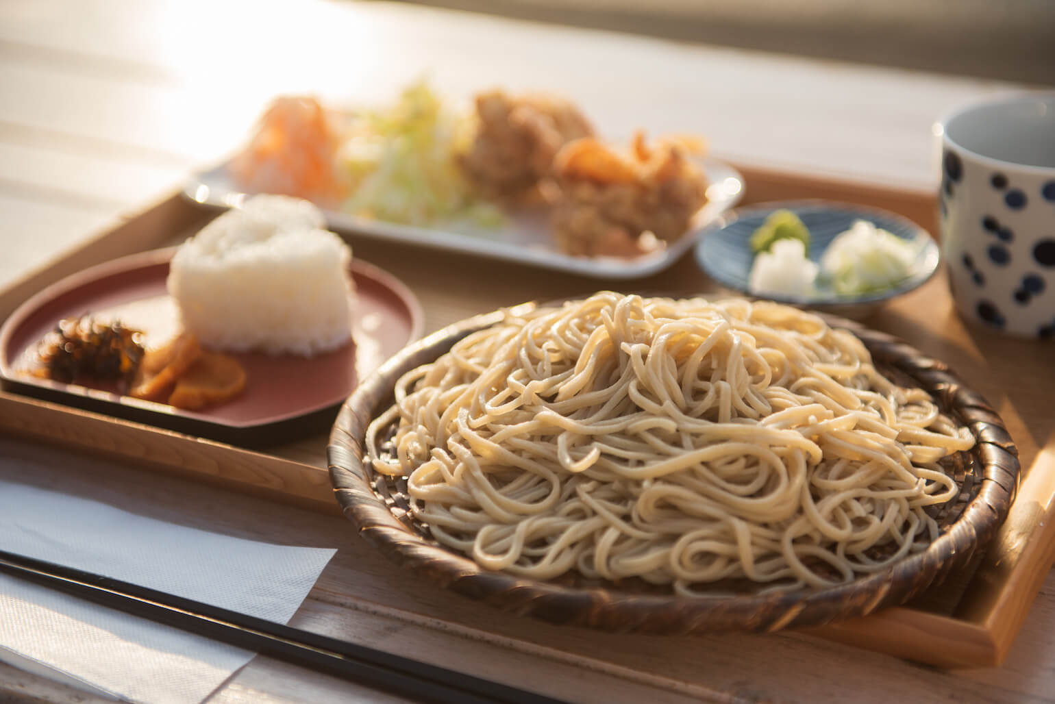 SOBACAFEゆうひ 「真玉海岸恋叶♥ゆうひテラス」内にあるカフェ│LOG OITA