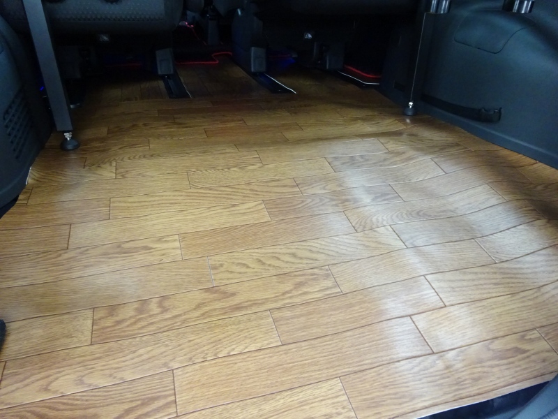 ステップワゴンで車中泊！ ４人で寝られる？ シートアレンジや純正アクセサリー紹介 - カエライフ ～ クルマとカスタムで暮らしをカエるーCUSTOMENJOY LIFE