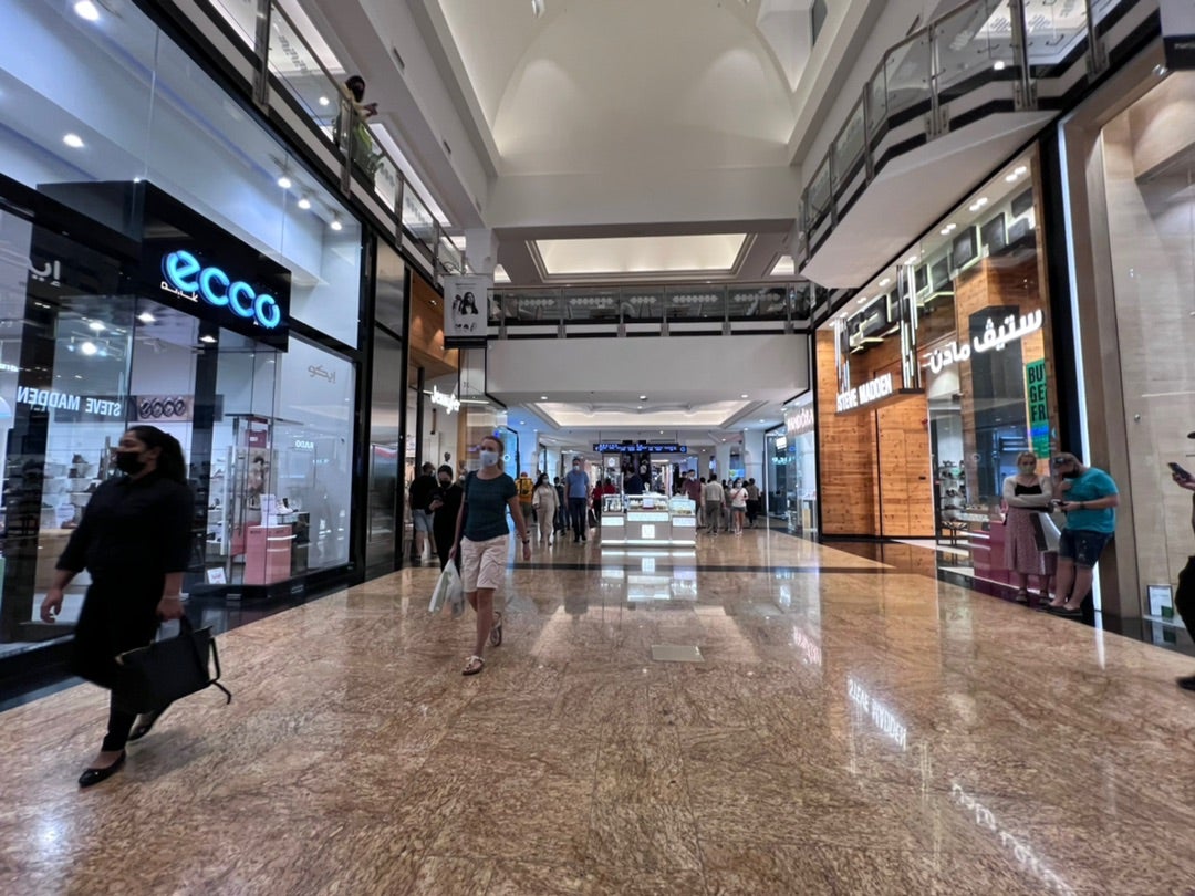 モール オブ ジ エミレーツ エミレーツ モール地元住民のための大型施設 観光客が行く価値は？ ドバイ旅行記 14 - 書く書く しかじか