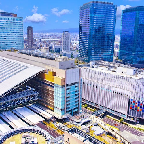 大阪駅・梅田の超高層ビル群と大阪市街 02846000515 の写真・イラスト素材アマナイメージズ