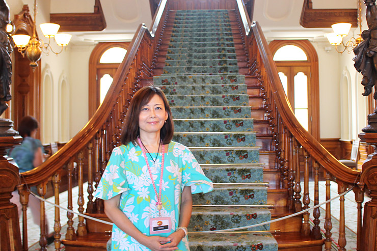 イオラニ宮殿 – Ke`ena Hana Hula Shizue