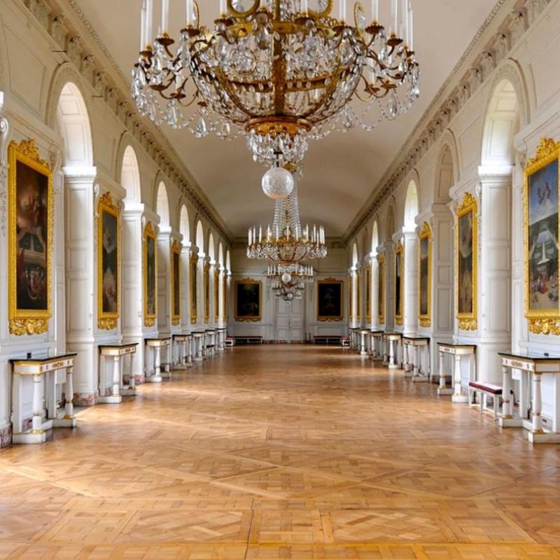 ヴェルサイユ宮殿 - フランス 世界遺産の旅 HIS