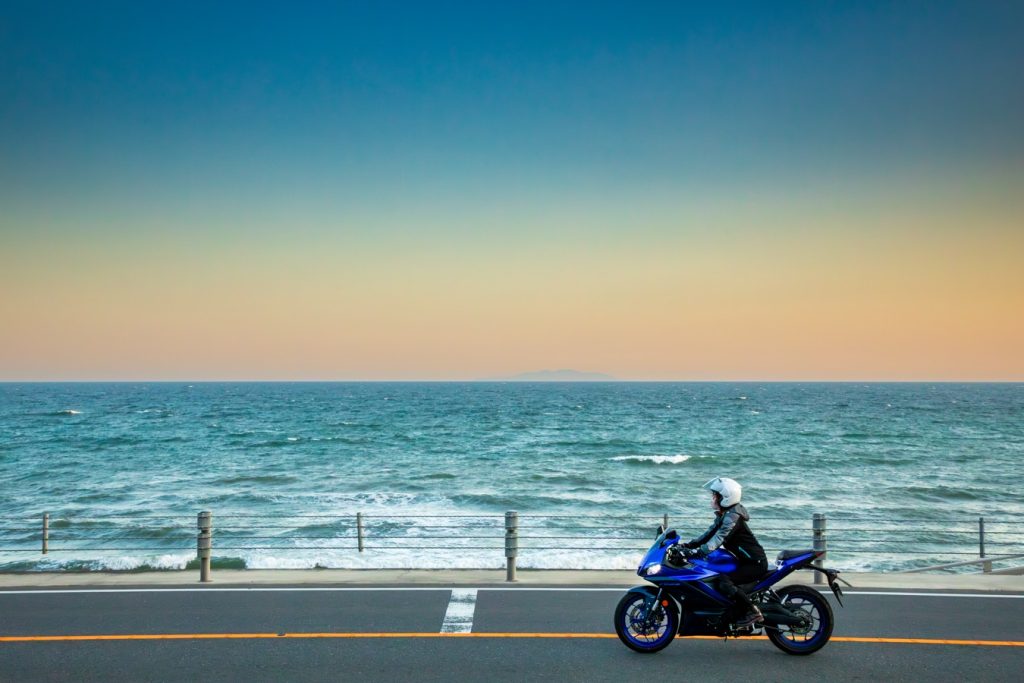 4ページ目バイク 海の写真素材写真素材なら「写真AC」無料 フリー ダウンロードOK