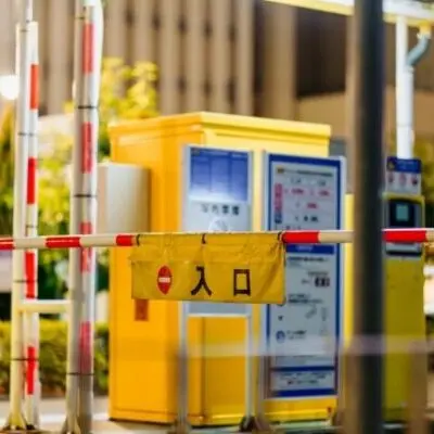 多摩市 10月末現在、駅直結せいせき京王聖蹟桜ヶ丘ショッピングセンターのせいせき立体駐車場側からサクテラスモール側へ渡る橋が建設中のようです！号外NET 多摩市・稲城市