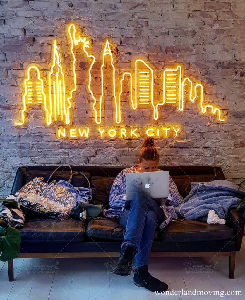 ニューヨークの道路標識 10234000874 の写真・イラスト素材アマナイメージズ