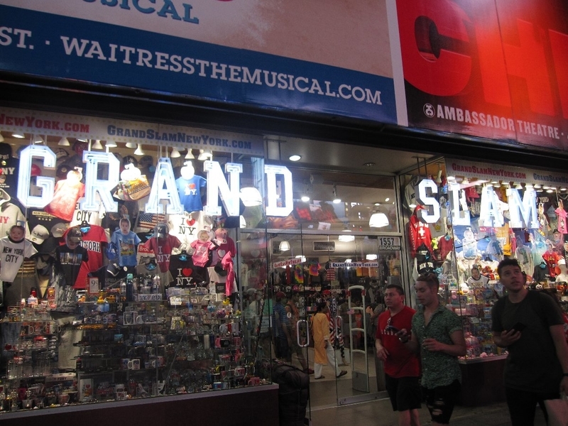 賑やかなタイムズスクエアの昼と夜ニューヨーク観光食いしん坊秘書のプレミアライフ^^