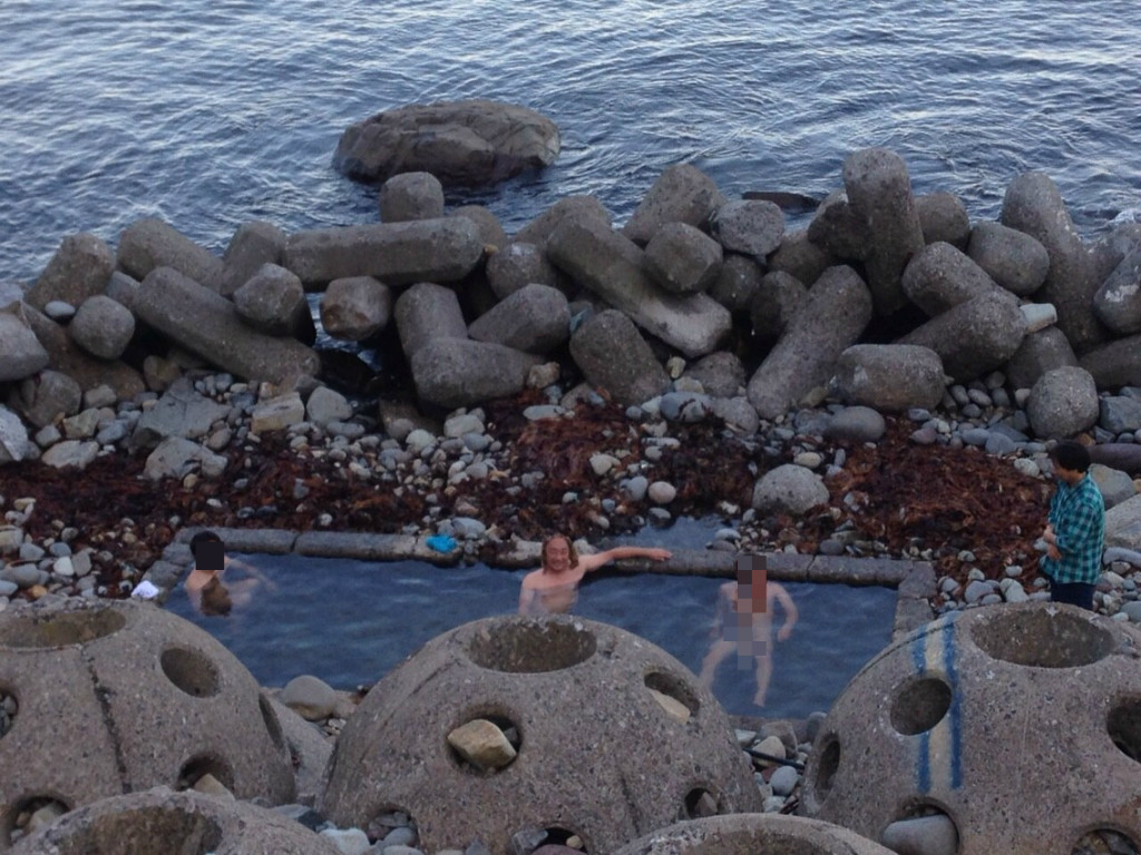 すっかり秋の海になりました。アキアジの豊漁を期待しましょう今日の相泊温泉Facebook