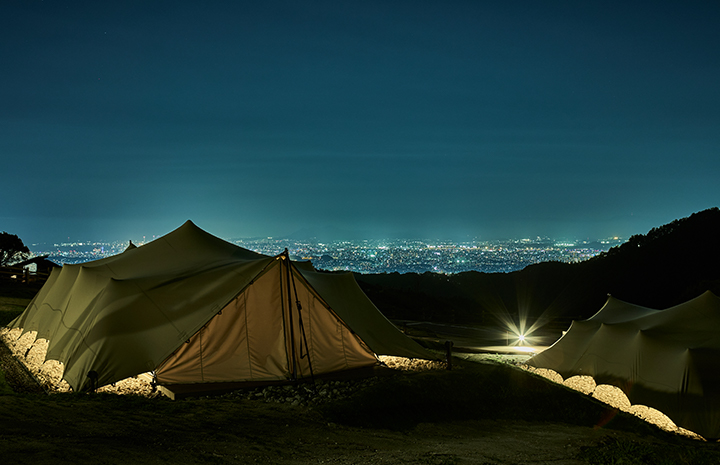 炎のゆらぎがロマンチック！ 直火OKのキャンプ場もある「焚き火」好きは外せないキャンプ場３選 九州エリアsoto lover - ソトラバ～ソトラバならもっと外遊びに出かけたくなる！ 情報満載のウェブメディアが新オープン!! ～