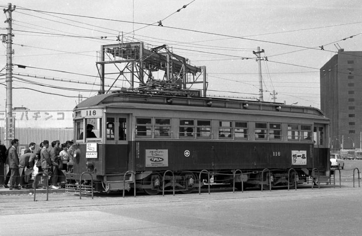JR筑前山家駅にやってきた西鉄福岡市内線路面電車500形507号食事処 御来欧音おらいおーね 福岡 県筑紫野市阿志岐1521‐1 ゼロ戦 鉄道模型 ガンプラ