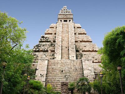 パリ トロッコで古代神殿を暴走！パリ版 ” インディ・ジョーンズ ” - ワールド・オブ・ディズニーWorld of Disney