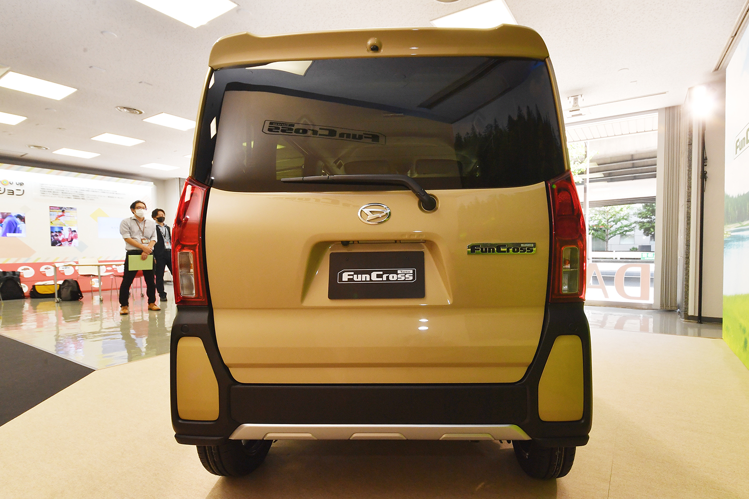 タント ファンクロス長野ダイハツ販売