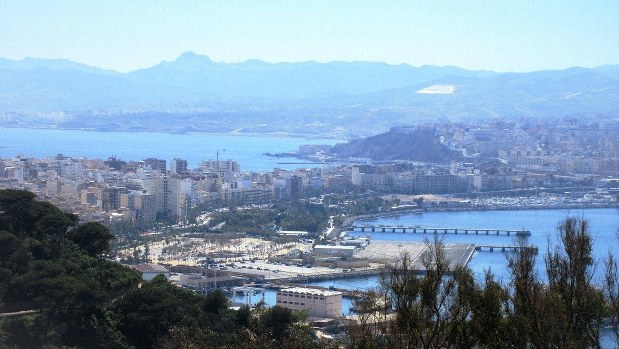 ジブラルタル海峡を渡ってモロッコ周遊の旅 3アルヘシラスからジブラルタル海峡を渡ってセウタ経由でモロッコへ』アルヘシラス スペイン の旅行記・ブログby mondoさん フォートラベル