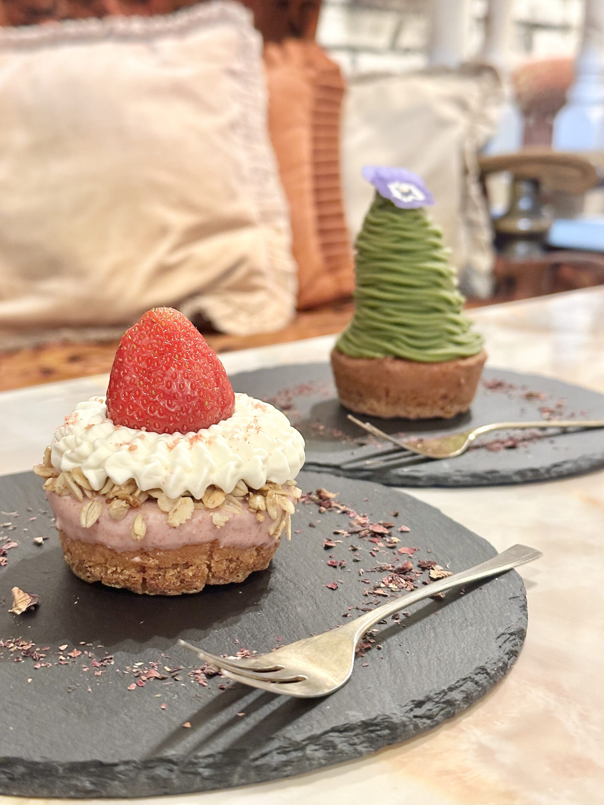 博多天神地下街にTruffleBAKERY初のカフェ業態がオープン！名水百選に選ばれた八ヶ岳の水を使用したパンとコーヒーを楽しめる。株式会社ドレステーブルのプレスリリース