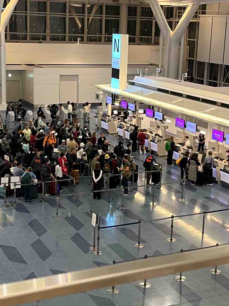 空港のセキュリティゲートがあなたを丸裸にするメカニズムログミーBusiness