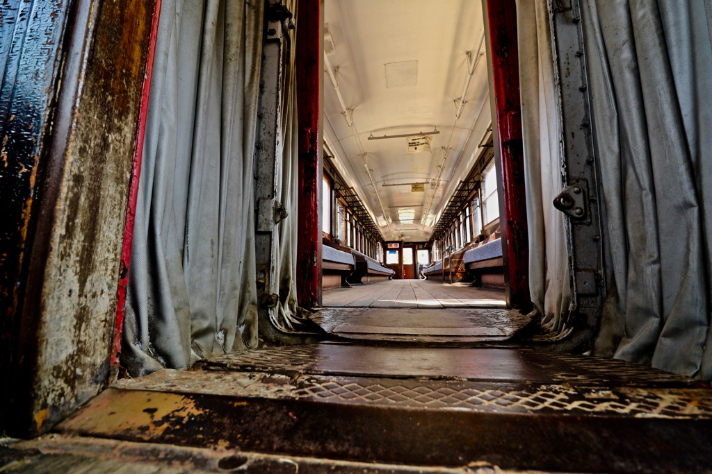 転落防止設備を設置できない車両連結部における音による転落防止注意喚起の事例バリアフリー整備ガイドライン事例集