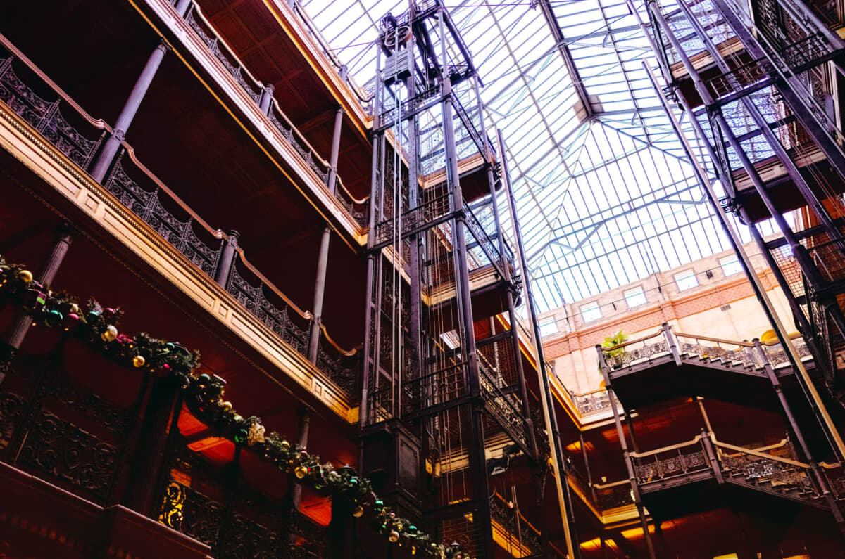 ブラッドベリービル - Viatorビアター