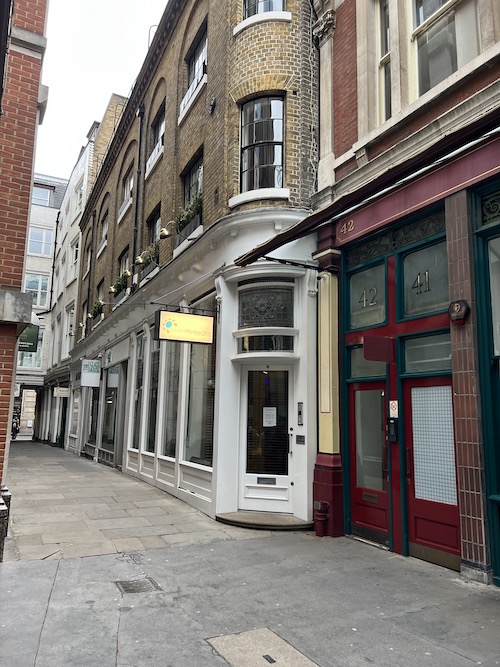 ハリーポッターのロケ地 レドンホールマーケットに行ってみた ダイアゴン横丁ロンドン生活 攻略のワルツ