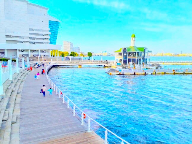 ぷかり桟橋の夜景 神奈川県横浜市西区