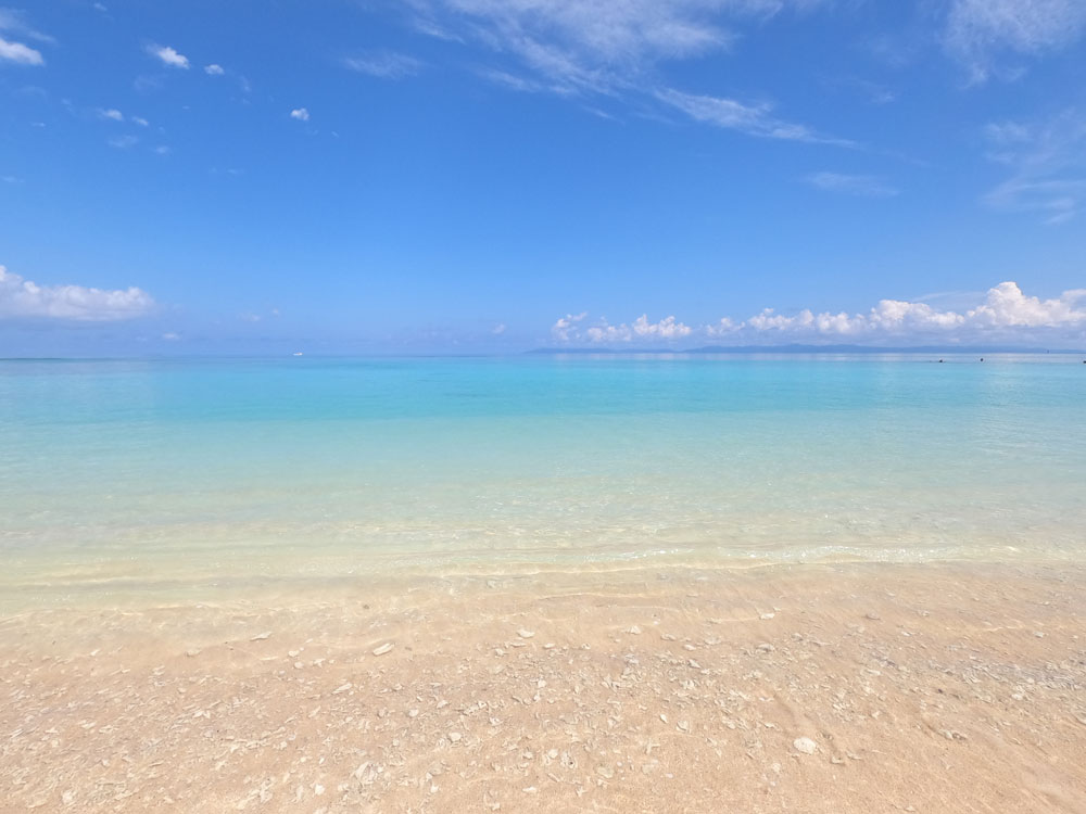 エメラルドグリーンの海！沖縄・国頭郡にある絶景スポット10選はこれだRETRIP リトリップ