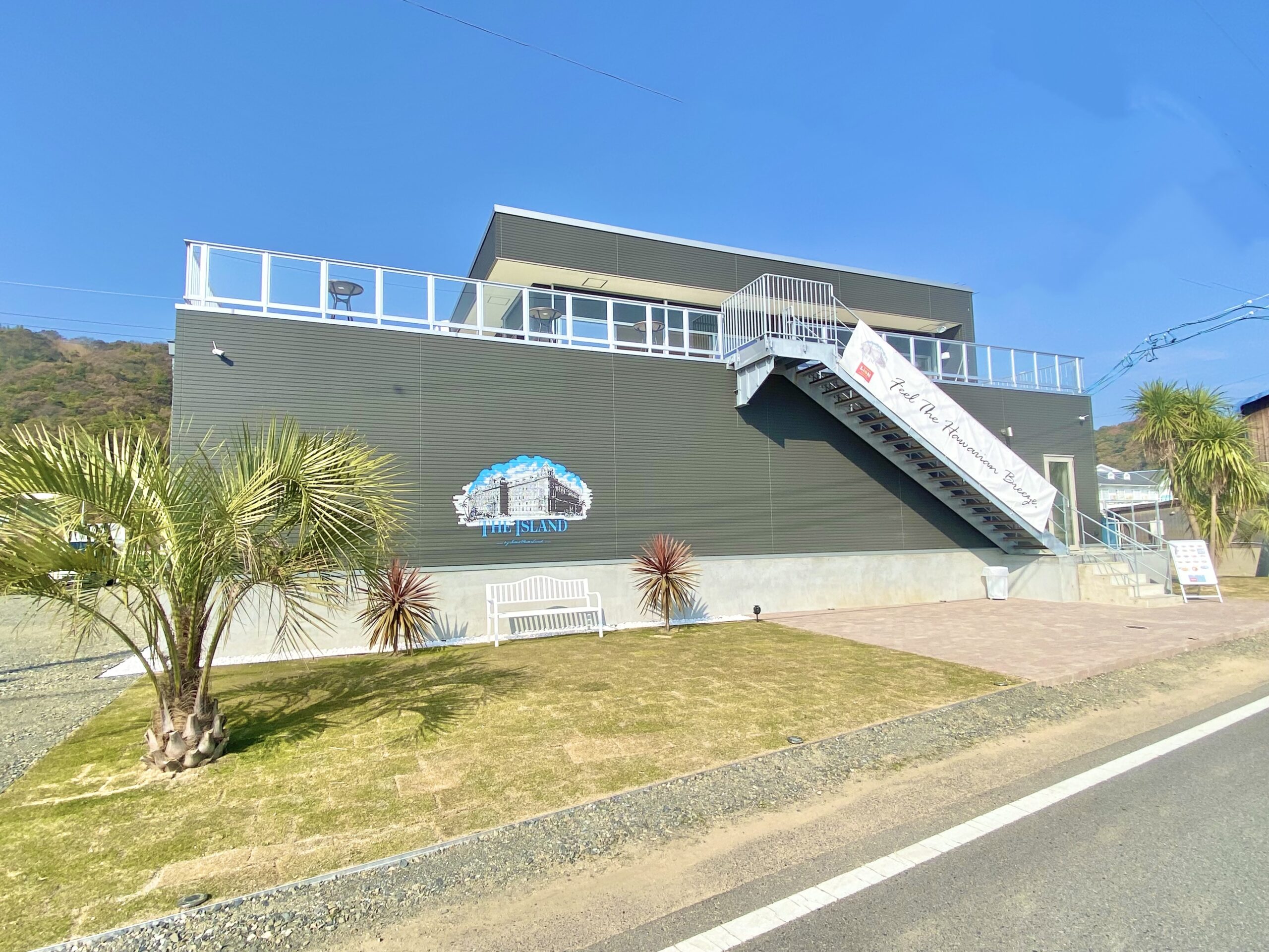 メリサ食べたくて行ったらミナミさんが居た日！笑 その昔プライウッドランチにあったなと🤭 やっぱりこの場所は良いなと再確認👍 海辺のお菓子やアイリス西脇海水浴場牛窓メリサプライウッドランチケーキプレート岡山カフェ牛窓カフェ西脇カフェ