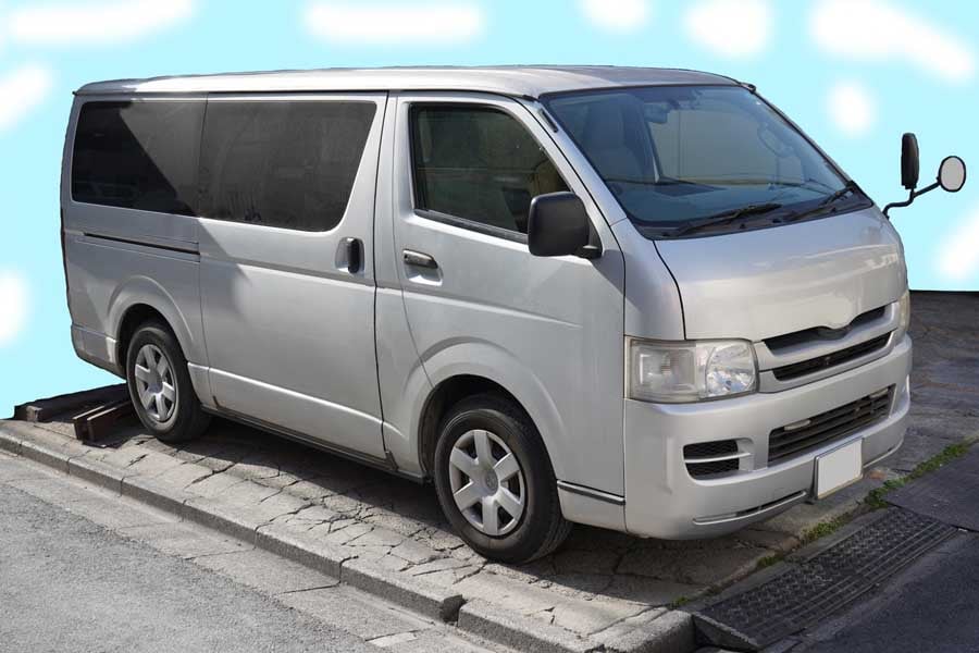 画像一覧 愛車はまさかの「ハイエース」、初のドライブデートは「ジャガー」で！モデル・岩堀せりの愛車遍歴otona MUSE