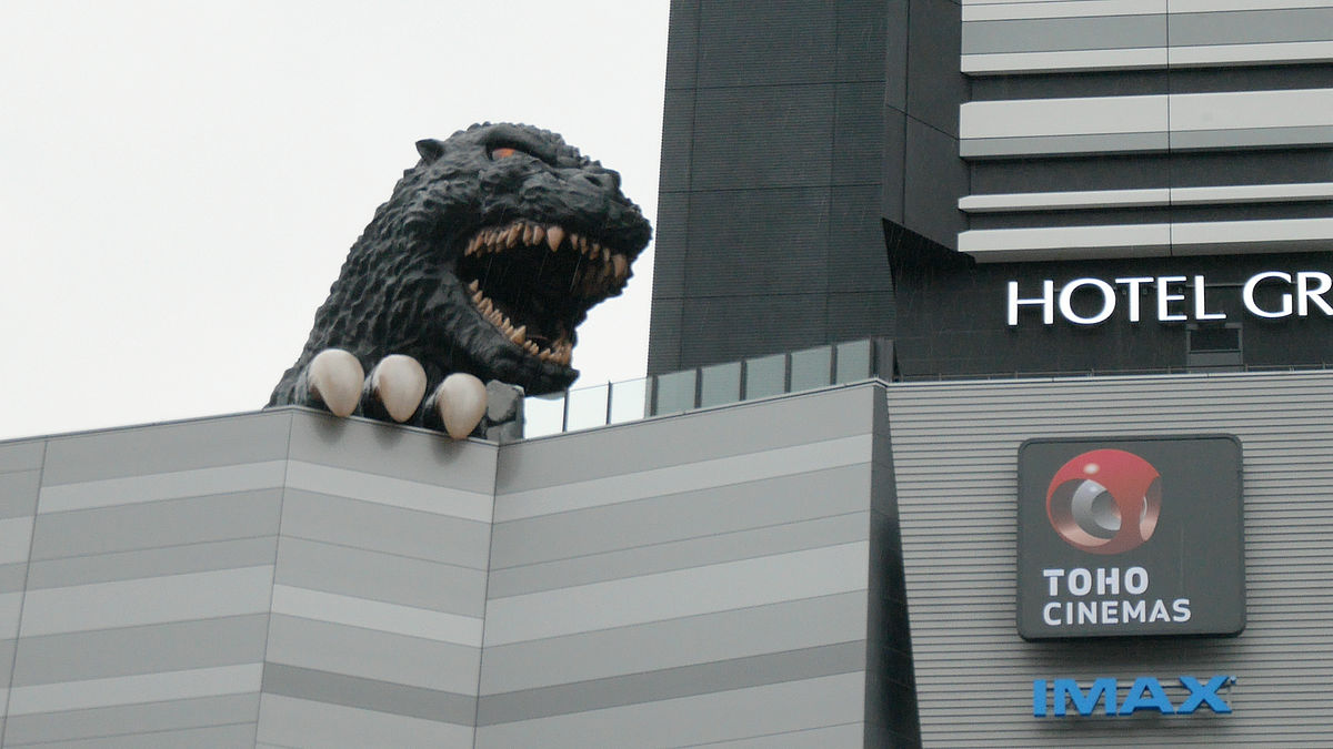 開催直前！ストロベリーランチブッフェ「イチ・ゴジラ」のスペシャル企画！ゴジラの貴重な造形物などを特別展示。ゴジラ第4形態雛型 金箔Ver. はインスタ映え間違い無し！ 企業リリース日刊工業新聞 電子版