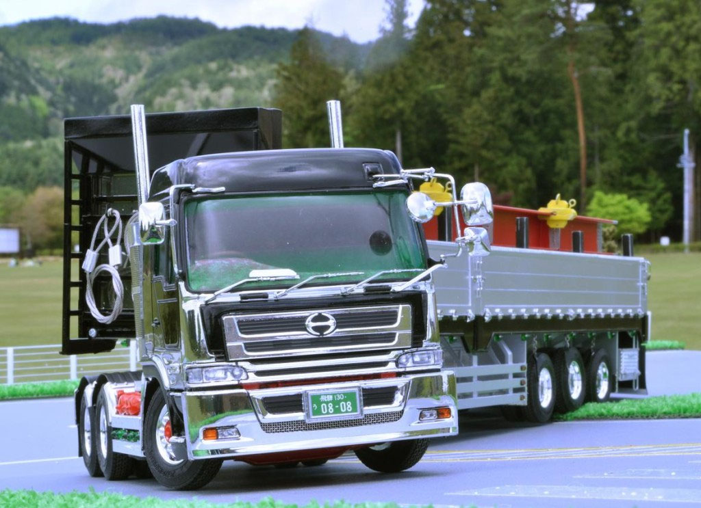 デコトラ・トラック・ヘッドライト・プロフィア いすゞエルフ 角目ヘッドライト 奥目 デコトラ レンジャー スーパードルフィン プロフィア テラヴィスーパーグレート等に - トラック 、ダンプ、建設機械