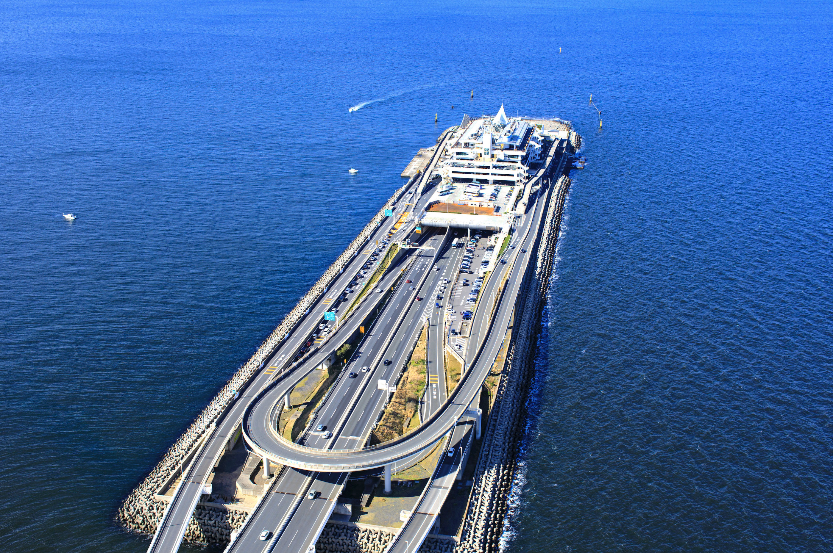 休日ドライブ。海ほたると三井アウトレットパーク木更津へ。LEE