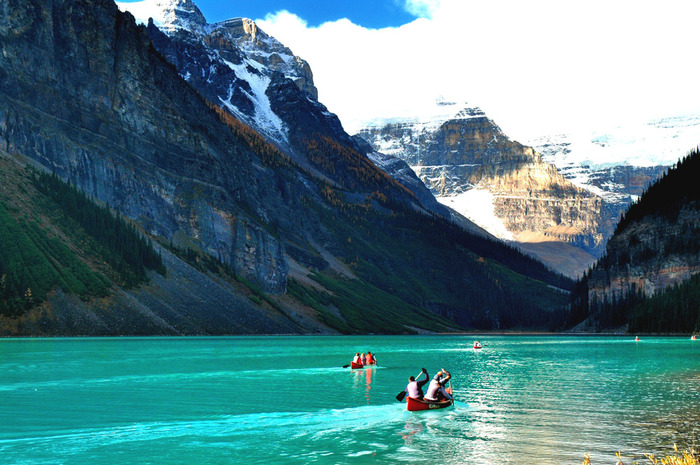 田沢湖カヤックツアー 日本一深い湖！エメラルドグリーンの田沢湖でカヤックを楽しもう♪初めての方でも安心♪ 田沢湖アウトドアツアー - じゃらん遊び体験