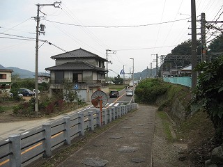 玄武洞 玄武洞駅トレクエ