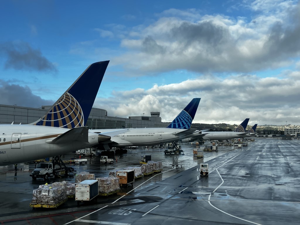 サンフランシスコ国際空港乗り継ぎ 国内線から国際線へ - びばラスベガス