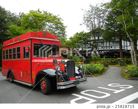 軽井沢 旧碓氷峠見晴台 の紅葉 群馬県紅葉名所2025