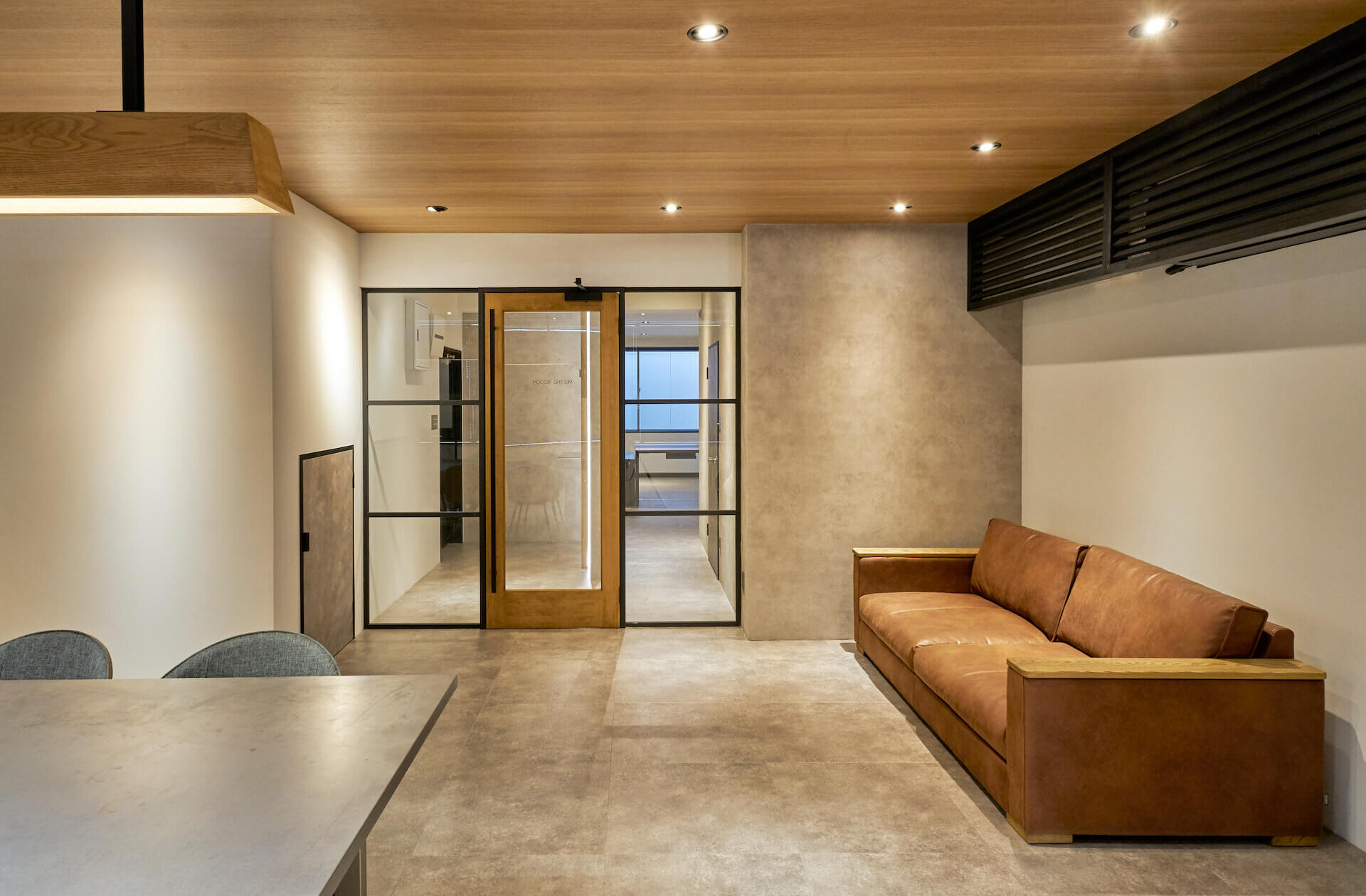 ホテルライク×ナチュラルの洗練された1K。男性一人暮らしのインテリアgoodroom journal